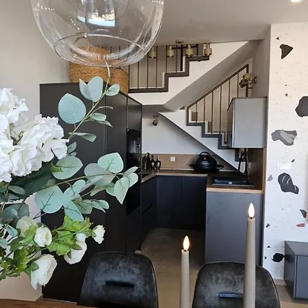 Nocturno Apartment *